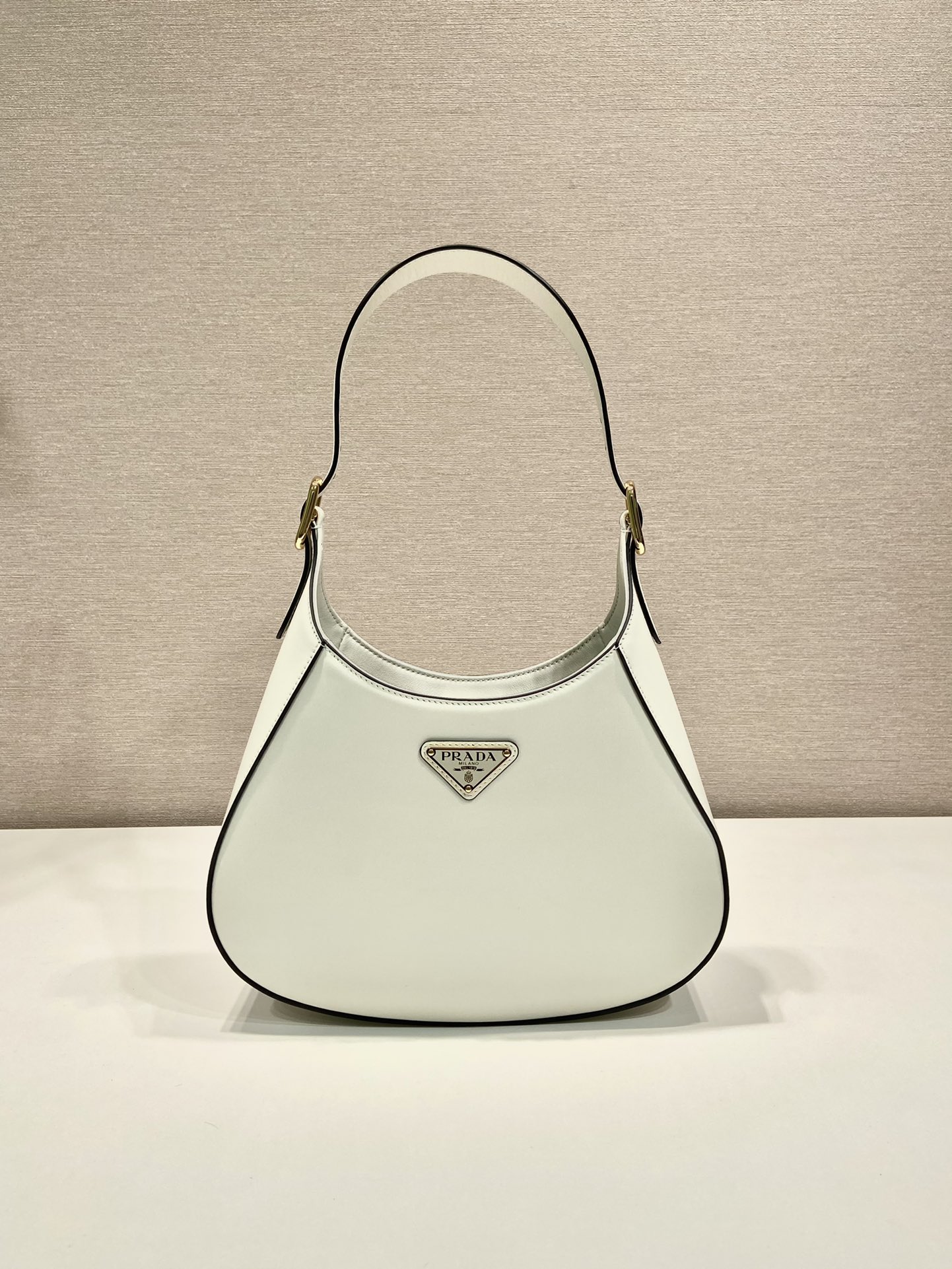 Prada_Cleo_1BC179_Should
